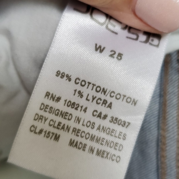 NEW Joe's Jeans Distroyed Medium Wash Shorts - Picture 6 of 6